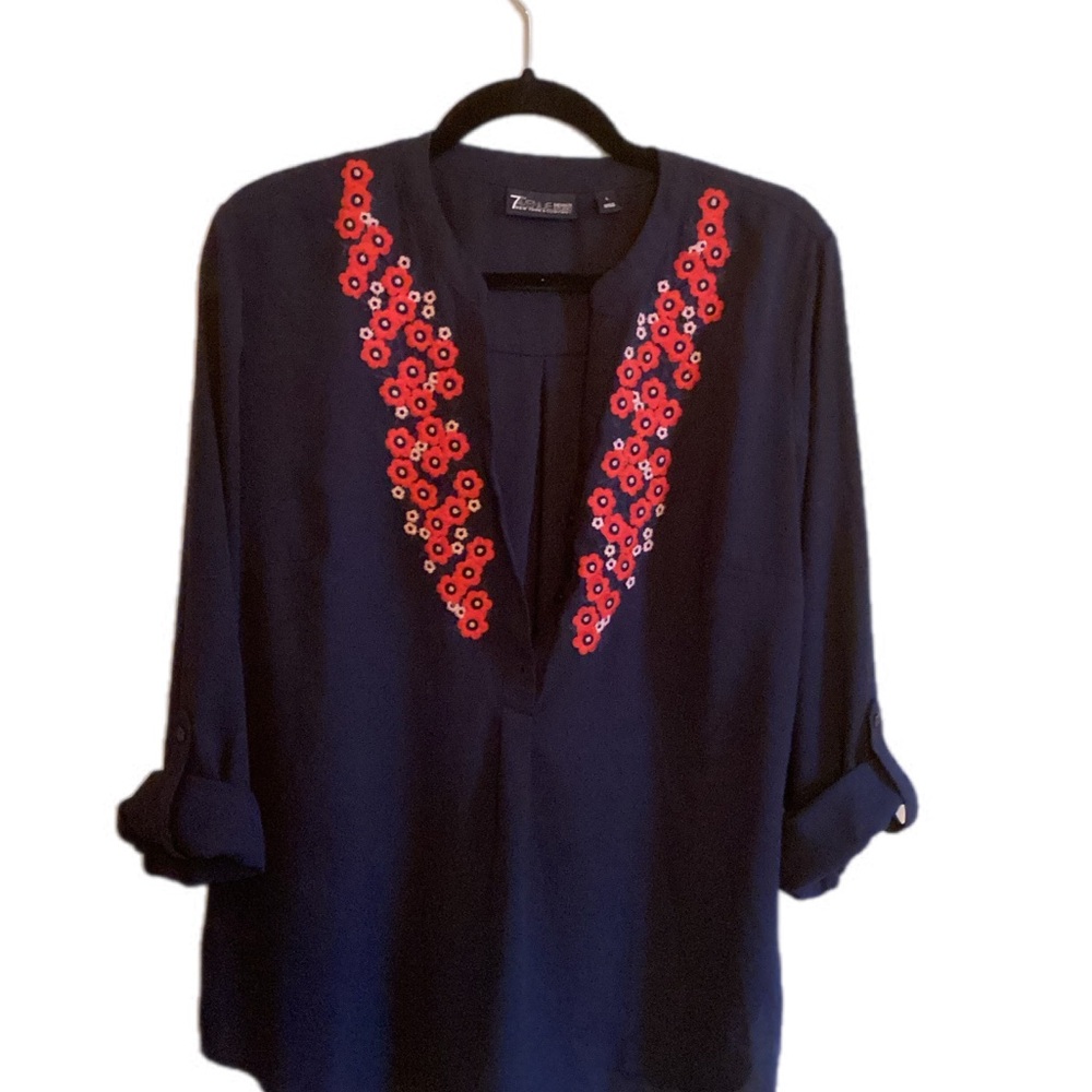 Floral Detail Flowy Blouse